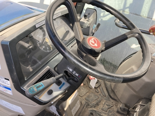 ISEKI トラクター TJ65