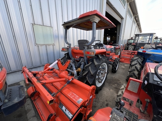 KUBOTA トラクター GL261D