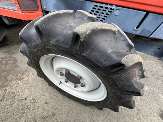 KUBOTA トラクター GL261D