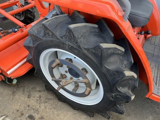 KUBOTA トラクター GL261D