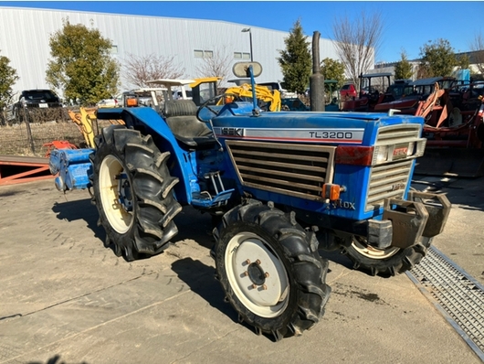 ISEKI トラクター TL3200F