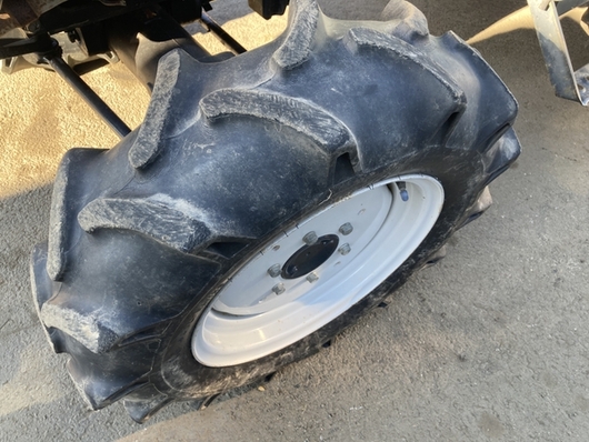 ISEKI トラクター AT37