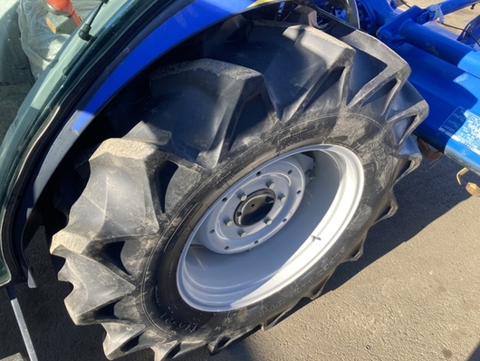 ISEKI トラクター AT37