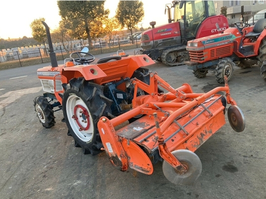 KUBOTA トラクター L2202DT
