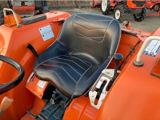 KUBOTA トラクター L2202DT