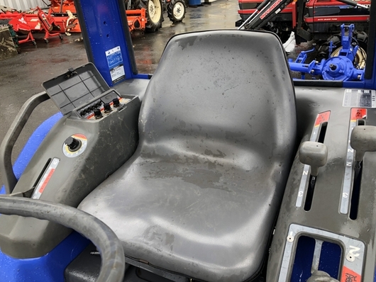 ISEKI トラクター TF23F