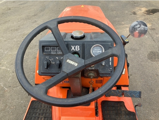 KUBOTA トラクター XB-1