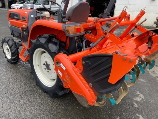 KUBOTA トラクター KL23