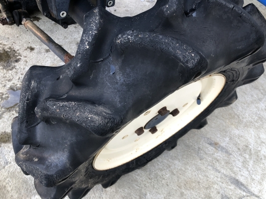 ISEKI トラクター TU157F