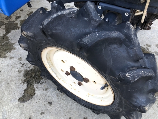 ISEKI トラクター TU157F