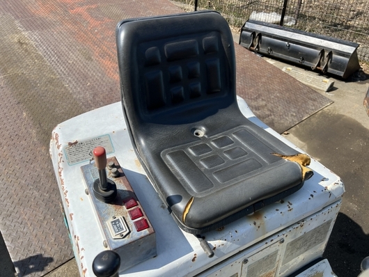  ミニ油圧ショベル 