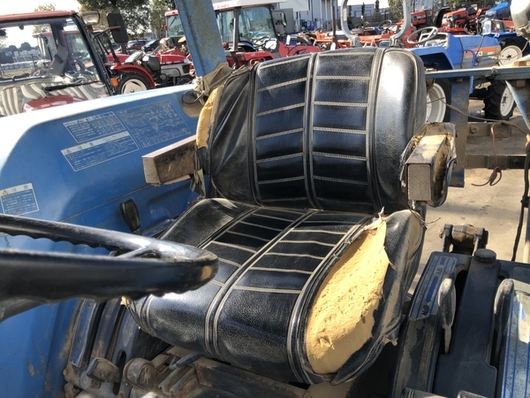 ISEKI トラクター T5000F