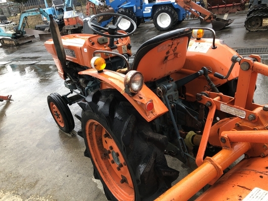 KUBOTA トラクター L2201