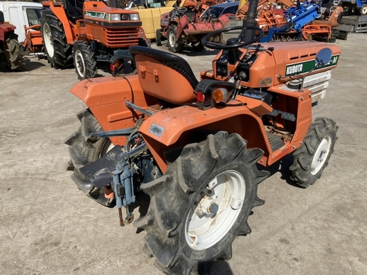 KUBOTA トラクター B1402D