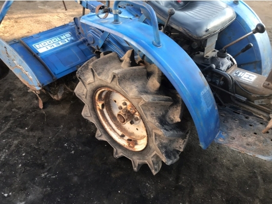 ISEKI トラクター TX1000