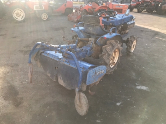 ISEKI トラクター TX1000