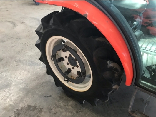 KUBOTA トラクター KL25