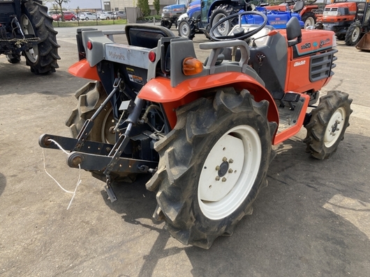 KUBOTA トラクター GB20