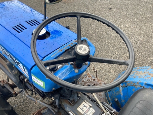 ISEKI トラクター TX1210