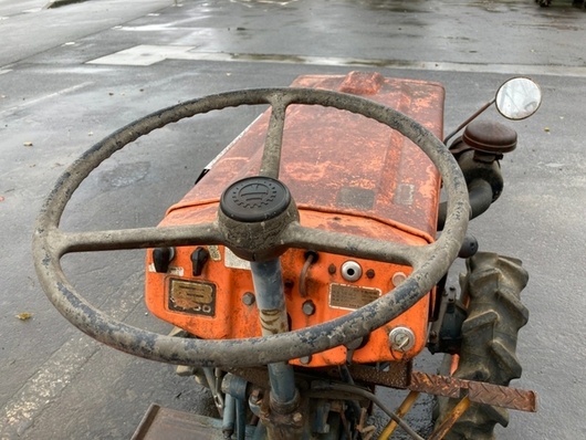 KUBOTA トラクター B7000D