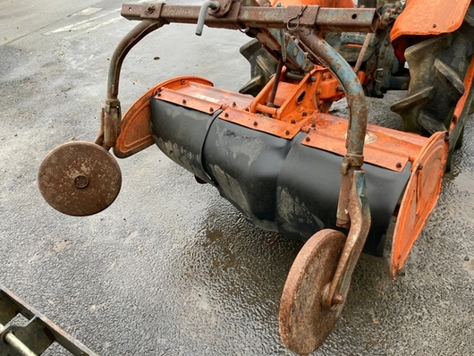 KUBOTA トラクター B7000D
