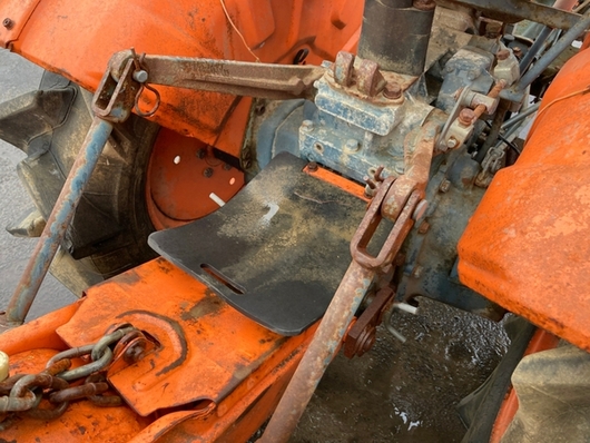 KUBOTA トラクター B7000D