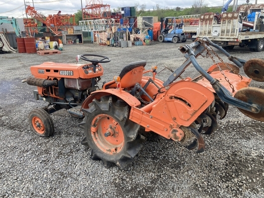 KUBOTA トラクター B7001S