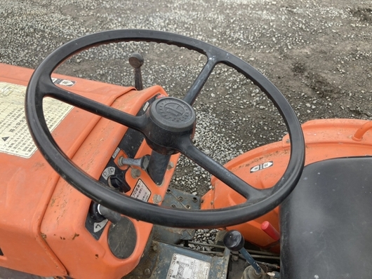 KUBOTA トラクター B7001S