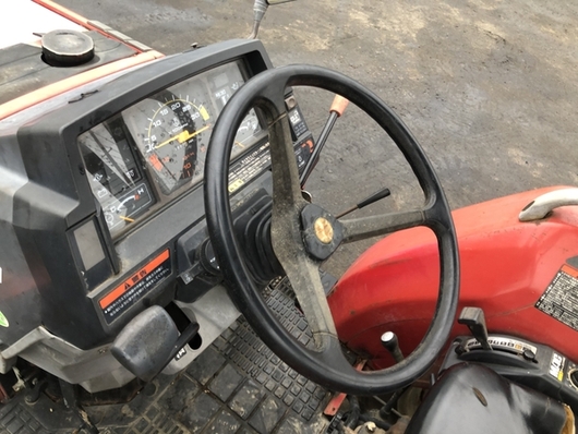 MITSUBISHI トラクター MT306