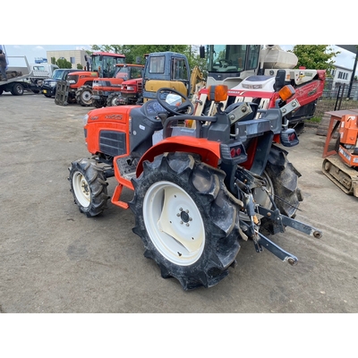 KUBOTA トラクター KB225