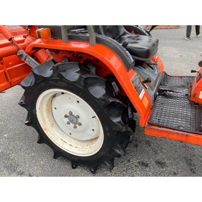 KUBOTA トラクター A-175
