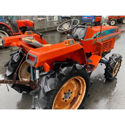 KUBOTA トラクター L1-205D