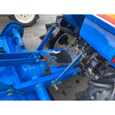 ISEKI トラクター TU120F