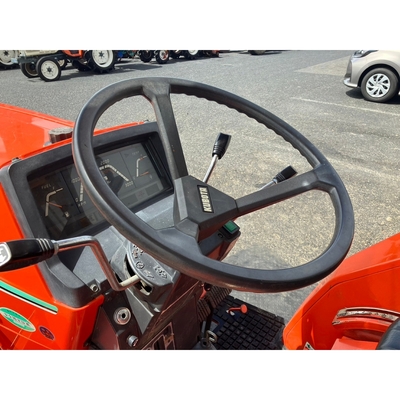 KUBOTA トラクター L1-185D