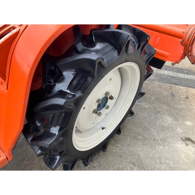 KUBOTA トラクター B1702