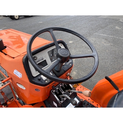 KUBOTA トラクター L1802D
