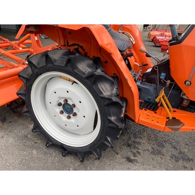 KUBOTA トラクター L1802D