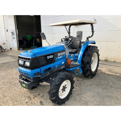 NEW HOLLAND トラクター 