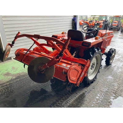 KUBOTA トラクター L1-195D