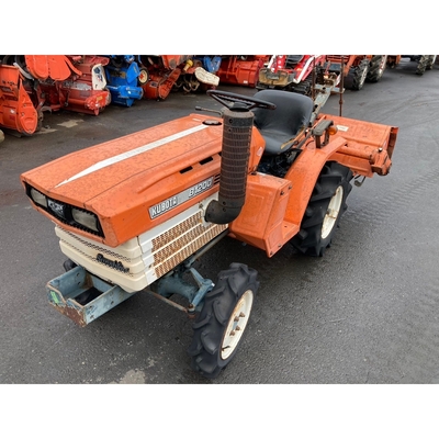 KUBOTA トラクター B1200