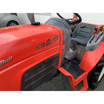 KUBOTA トラクター KB205