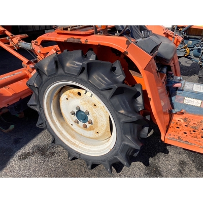 KUBOTA トラクター B1702