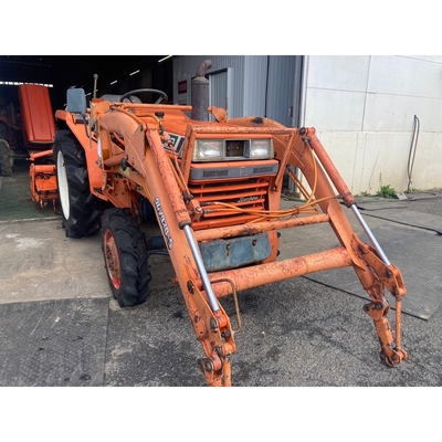 KUBOTA トラクター L1-22