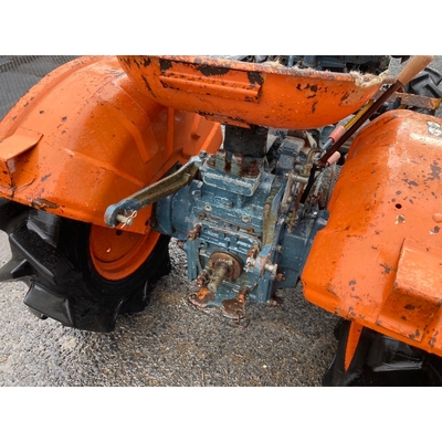 KUBOTA トラクター B6000