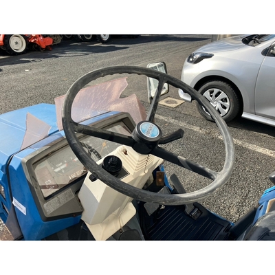 ISEKI トラクター TU150F