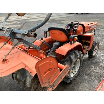 KUBOTA トラクター B1200D