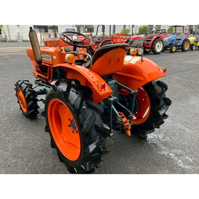 KUBOTA トラクター L1501D