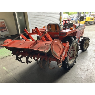 KUBOTA トラクター L1-205D