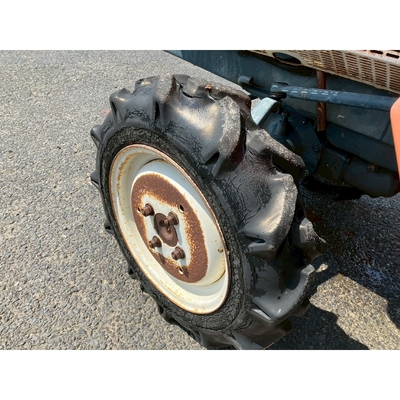 KUBOTA トラクター B1200