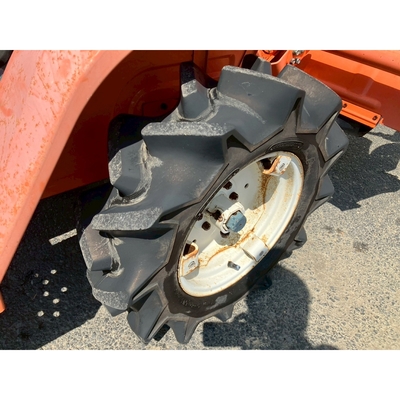 KUBOTA トラクター B1200